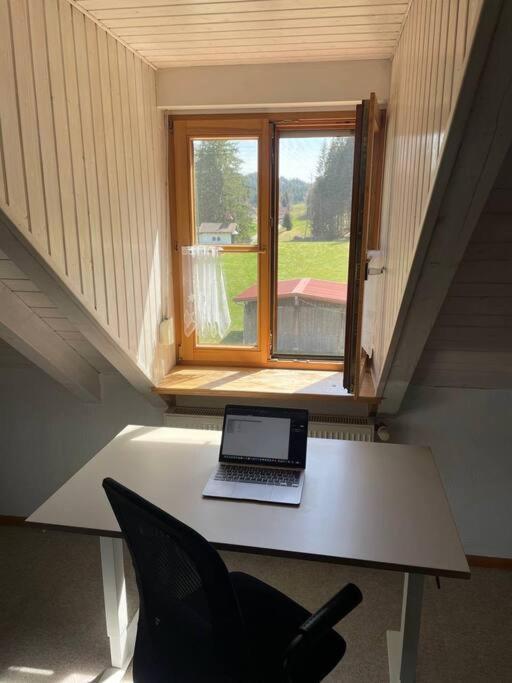 Idyllisches Ferienapartment Allgaeu Bad Grönenbach エクステリア 写真