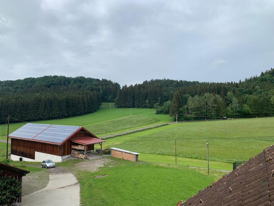 Idyllisches Ferienapartment Allgaeu Bad Grönenbach エクステリア 写真